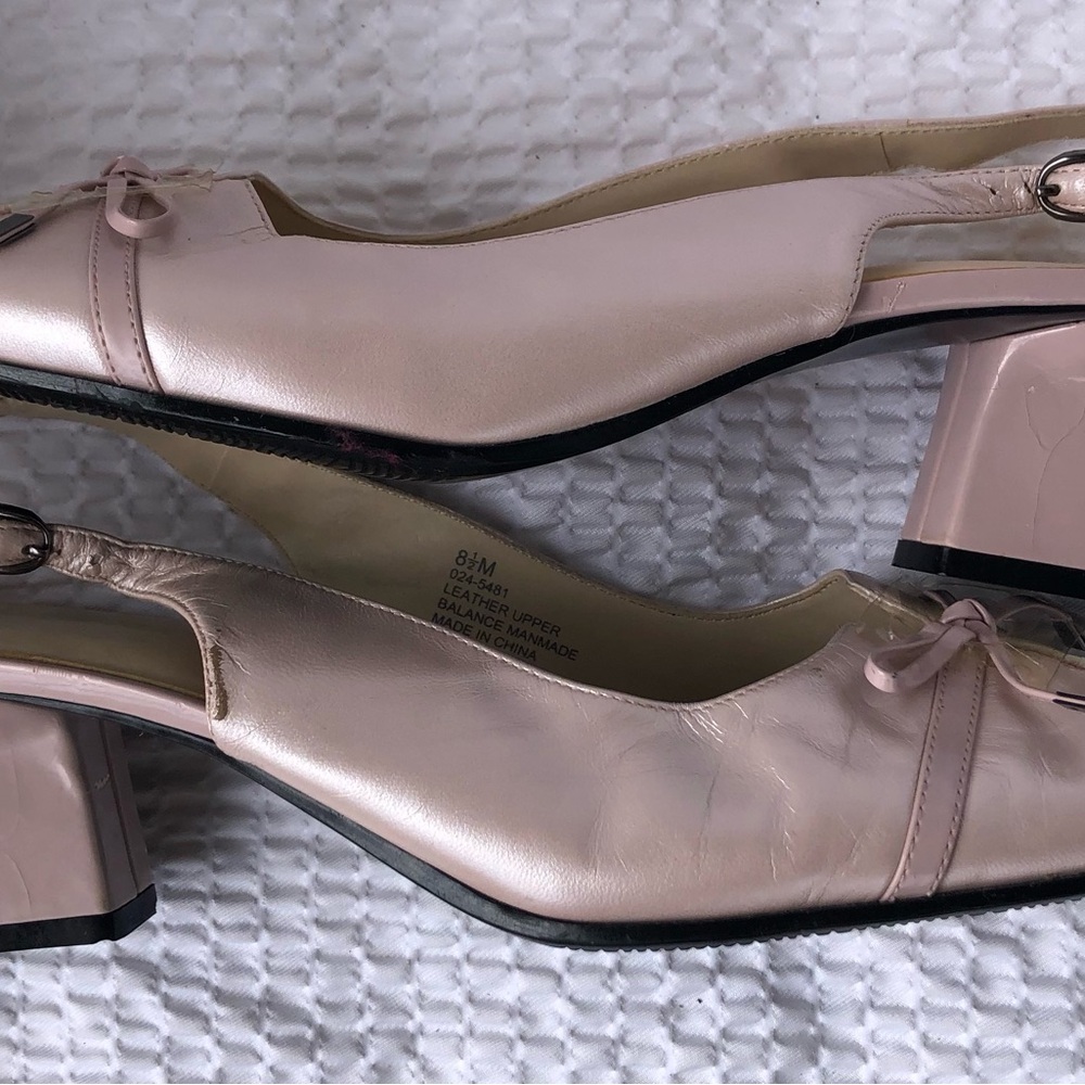 LIZ BAKER Ladies Sling Back Kitty Heel Size 8.5 M. Pearl Pink Genuine Leather - Picture 9 of 9